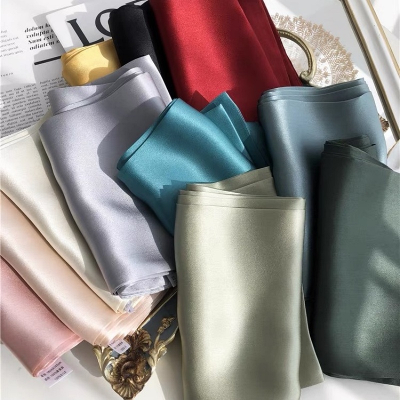Mode 100% véritable Foulard en - Silk Scarf Square avis et prix