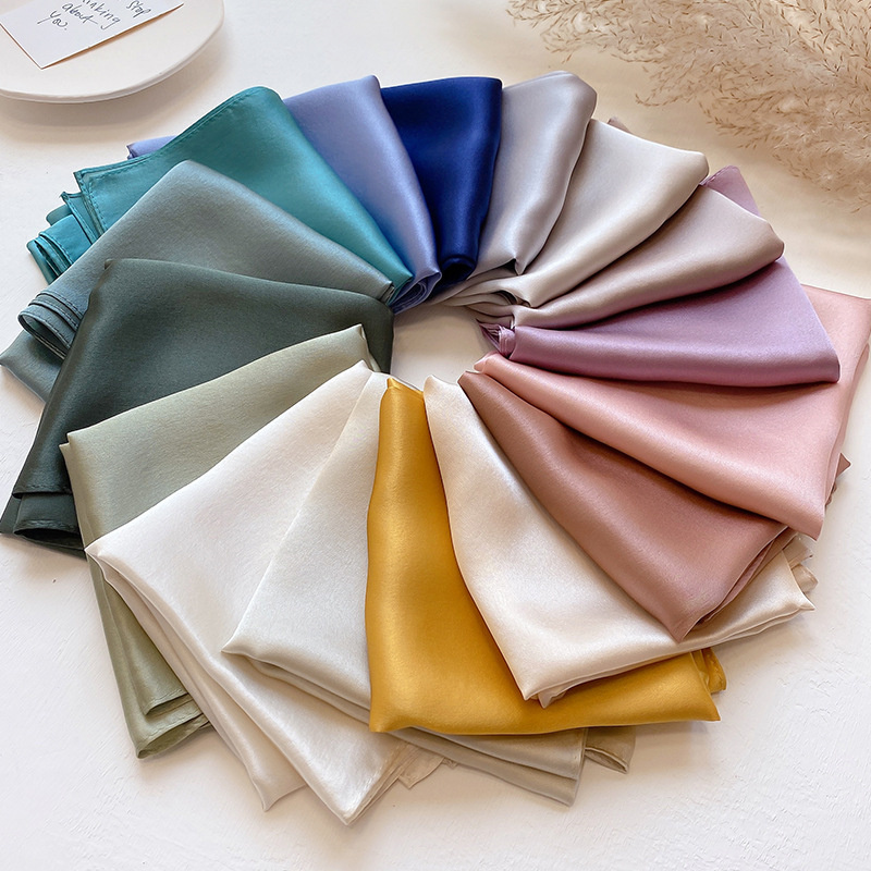 Mode 100% véritable Foulard en - Silk Scarf Square avis et prix