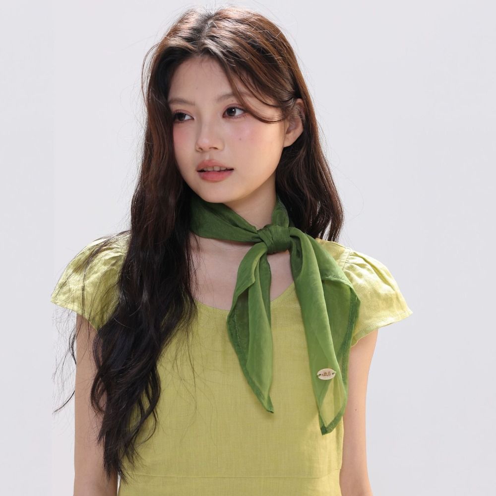 Foulard carré rétro uni en soi - Silk Scarf Square avis et prix